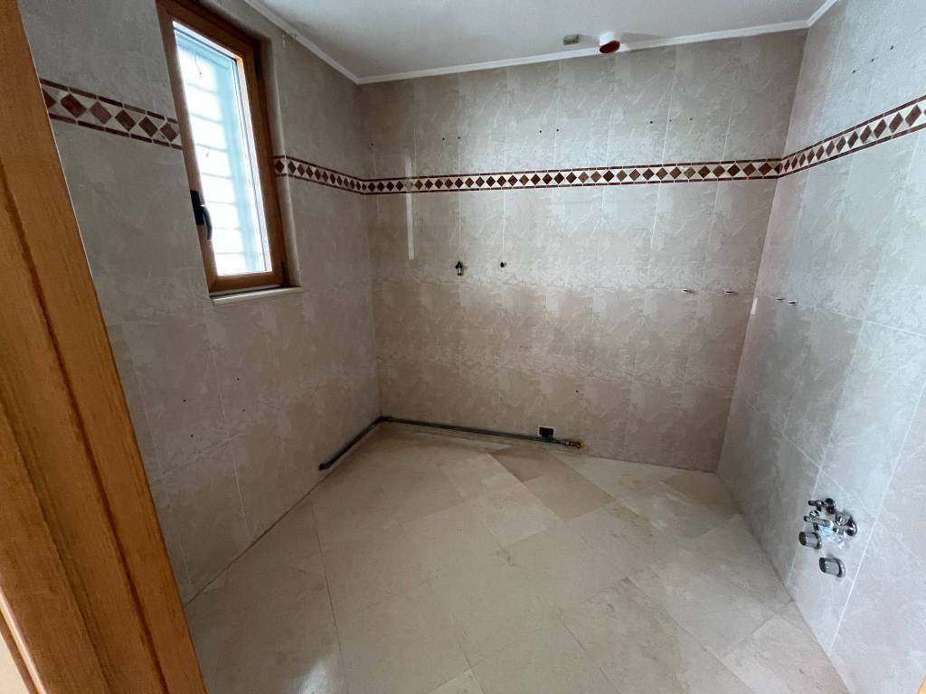 Appartamento a Valenzano in Via Siciliani - Foto 5