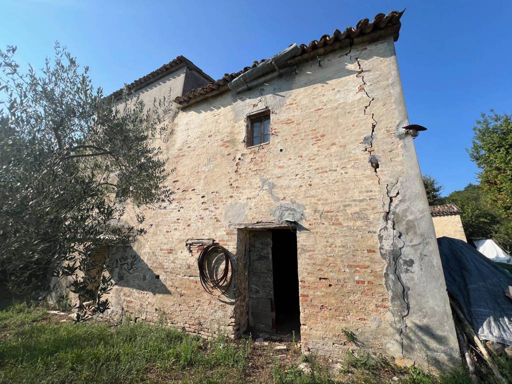 Rustico / casale a Mombaroccio in Via Adiacenze - Foto 5