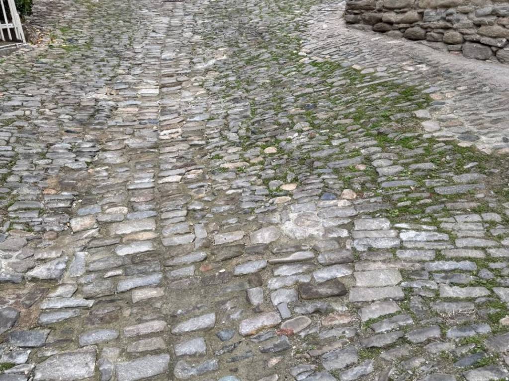 Appartamento a Canelli in Via del Castello - Foto 4