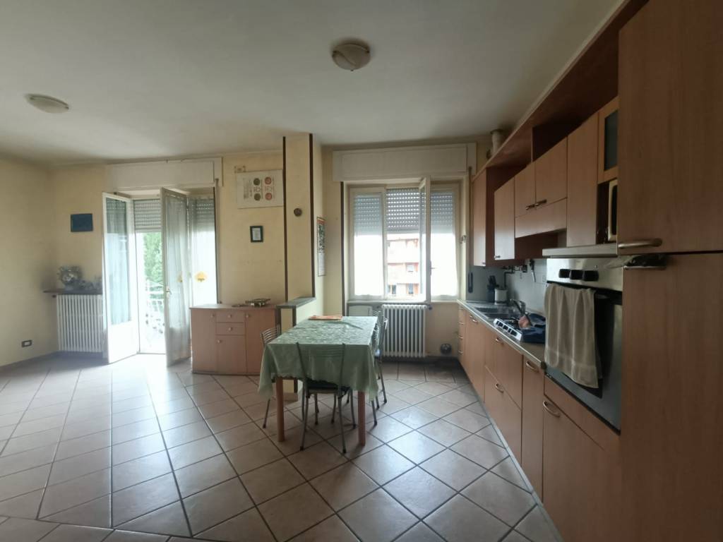 Appartamento a Arona in Via Vittorio Veneto, 11 - Foto 5