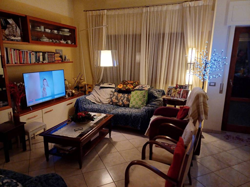 Appartamento a Montevarchi in Via Leonardo da Vinci - Foto 2