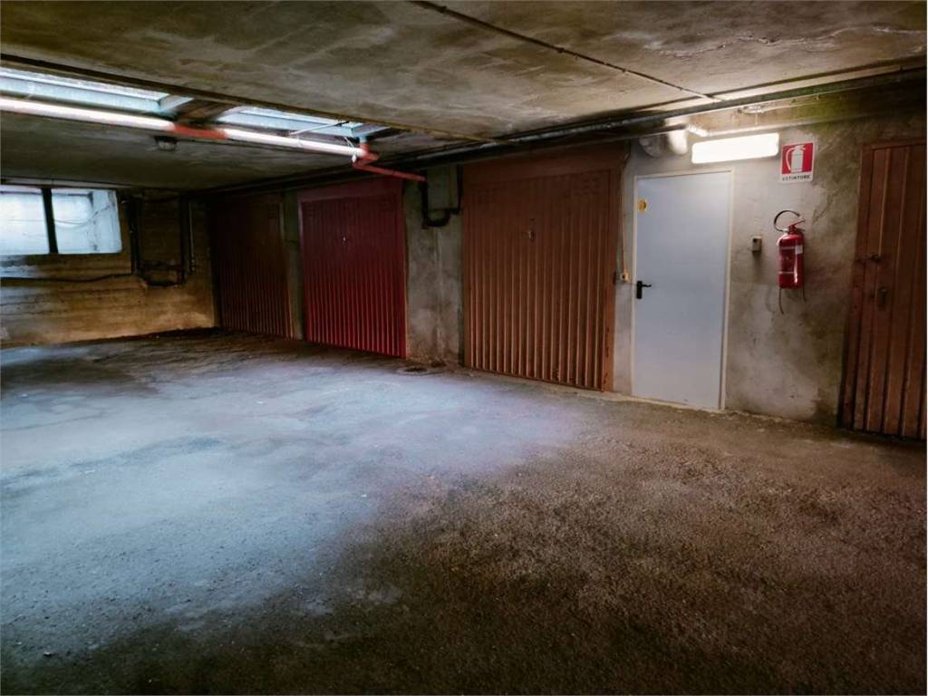 Box / garage a Saint-vincent in Via Trento, 26 - Foto 3