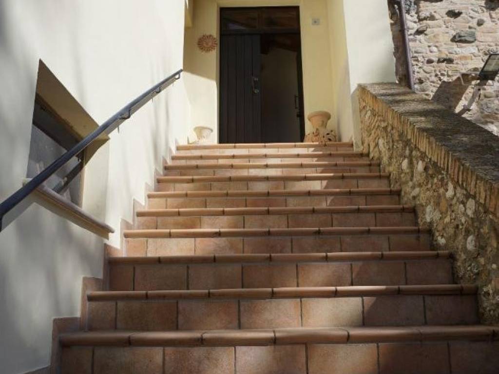 Rustico / casale a Canzano in Località San Pietro - Foto 2