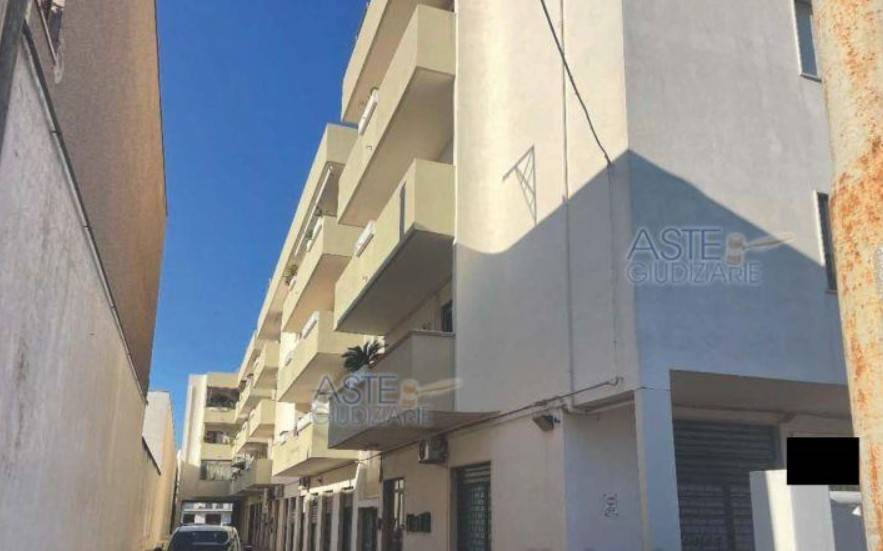 Appartamento a Parabita in Via Provinciale Matino, 9 - Foto 3
