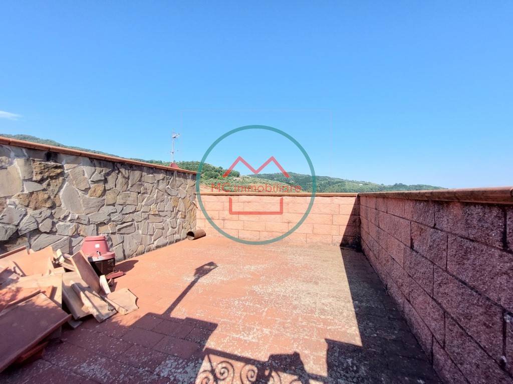 Appartamento a Massa e cozzile in Via Porta Armando Diaz - Foto 2