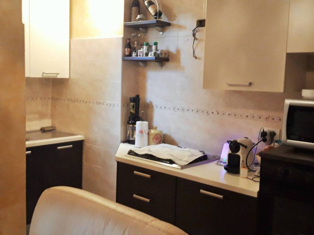 Appartamento a Gallarate in Via Antonio Canova - Foto 2