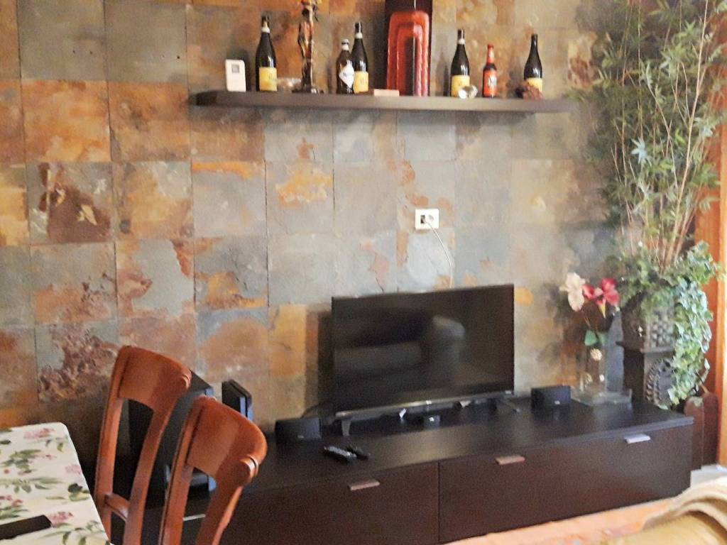 Appartamento a Gallarate in Via Antonio Canova - Foto 4