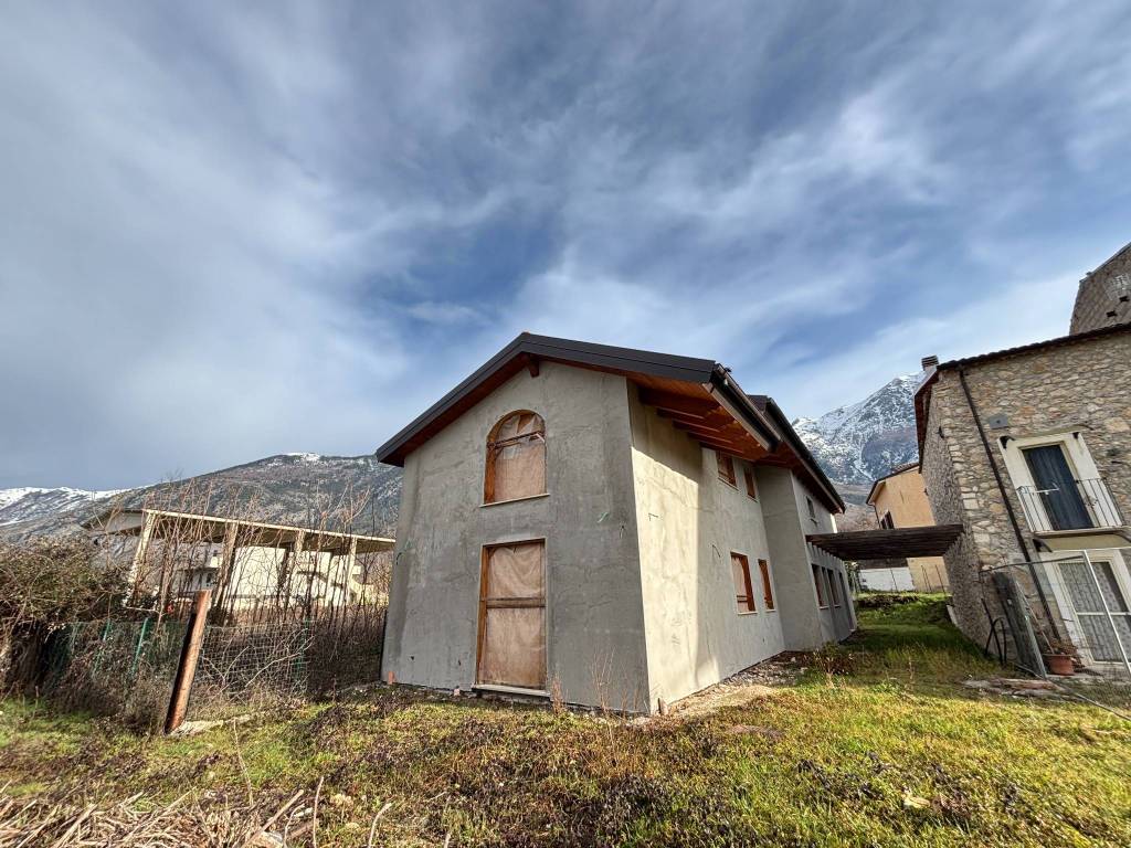 Villa a Sulmona in Via Marane Palazzo - Foto 5