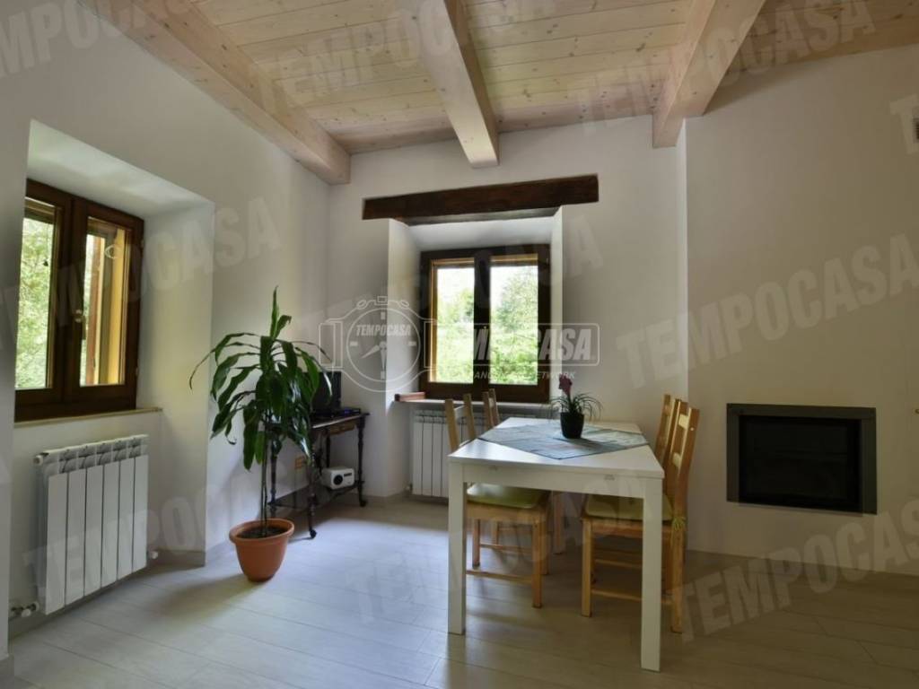Casa indipendente a Caldarola in Lungara Rio 10 - Foto 4