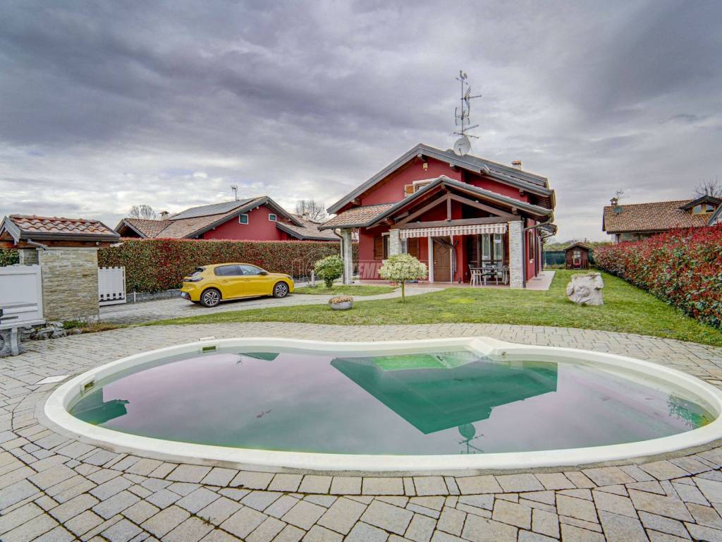 Villa a Agrate conturbia in Via Monterosa - Foto 3
