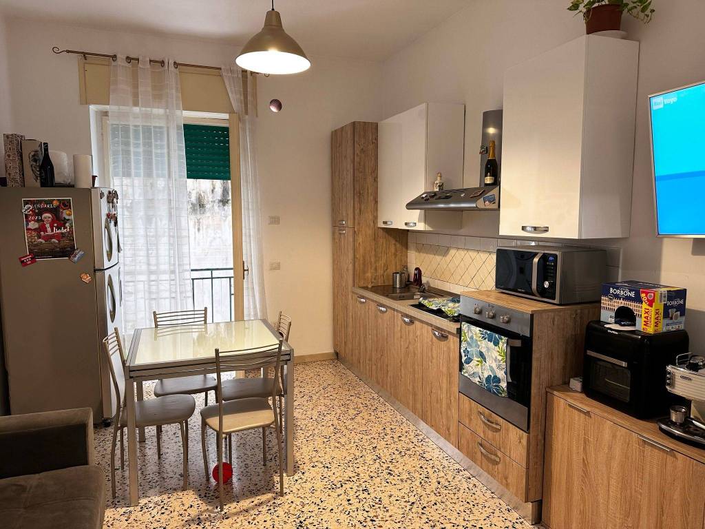 Appartamento a Salerno in Via Mario Fabio, 40 - Foto 2