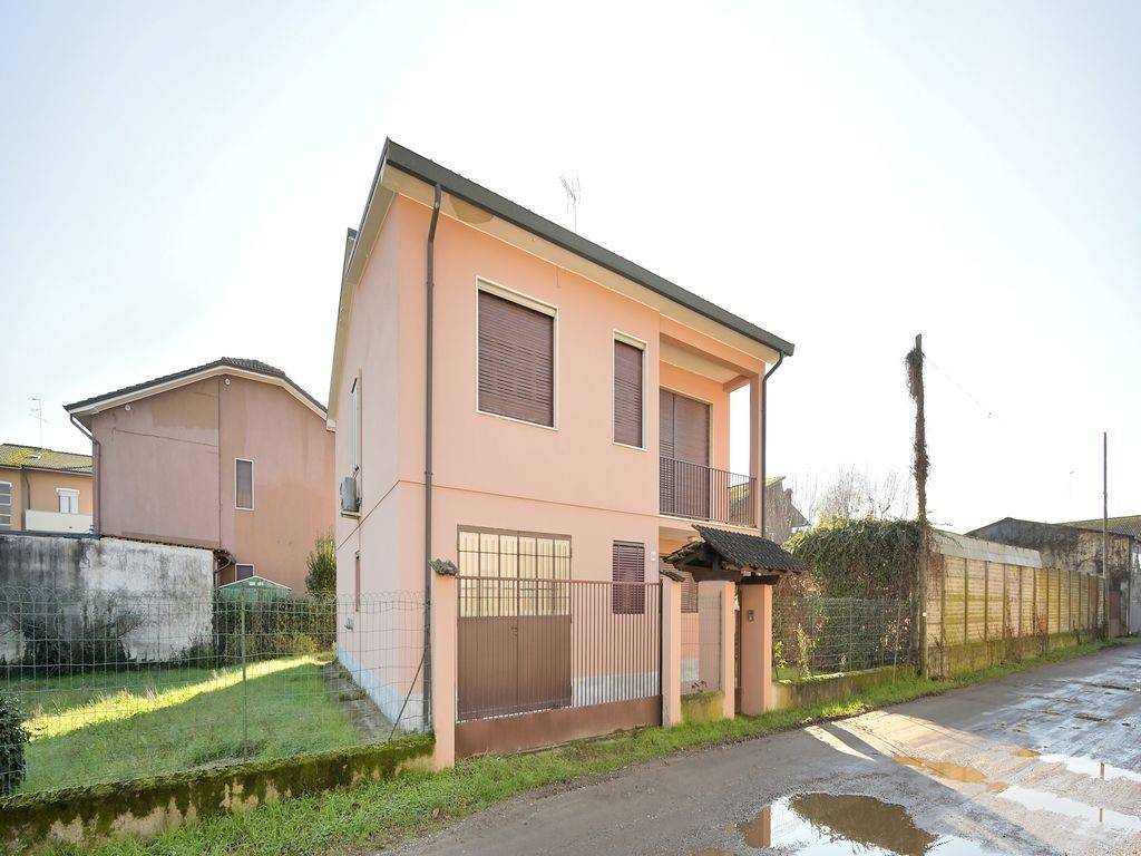 Villa a Motta visconti in Via Gigi Borgomaneri - Foto 2