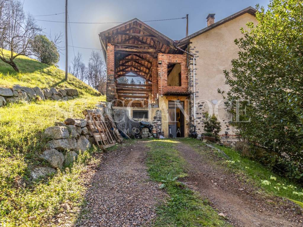 Casa indipendente a Valdilana in Borgata Buccio - Foto 4