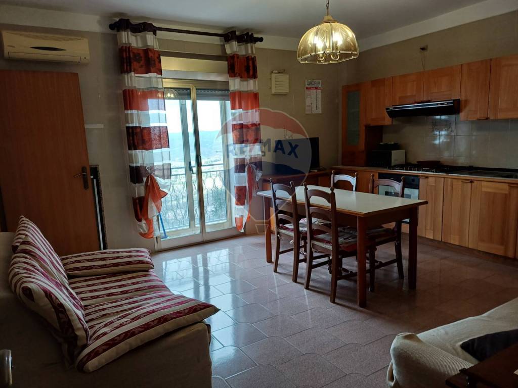 Appartamento a Chiaramonte gulfi in C/so Kennedy, 156 - Foto 2