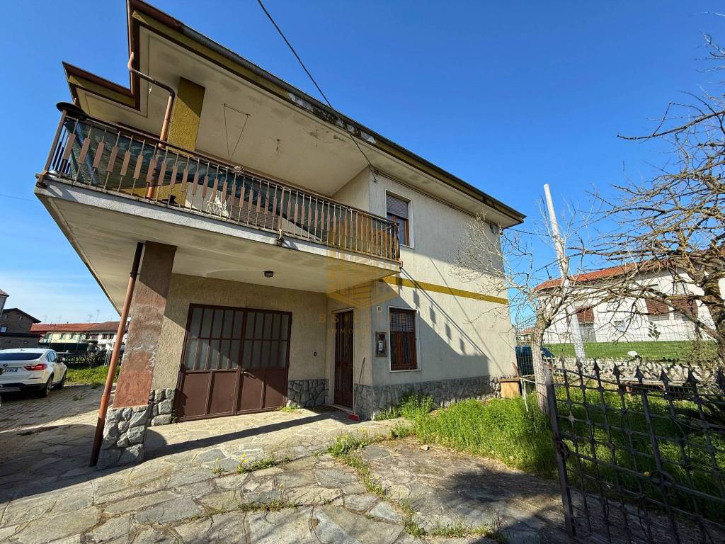 Casa indipendente a Bra in Via Fossano, 18 - Foto 2