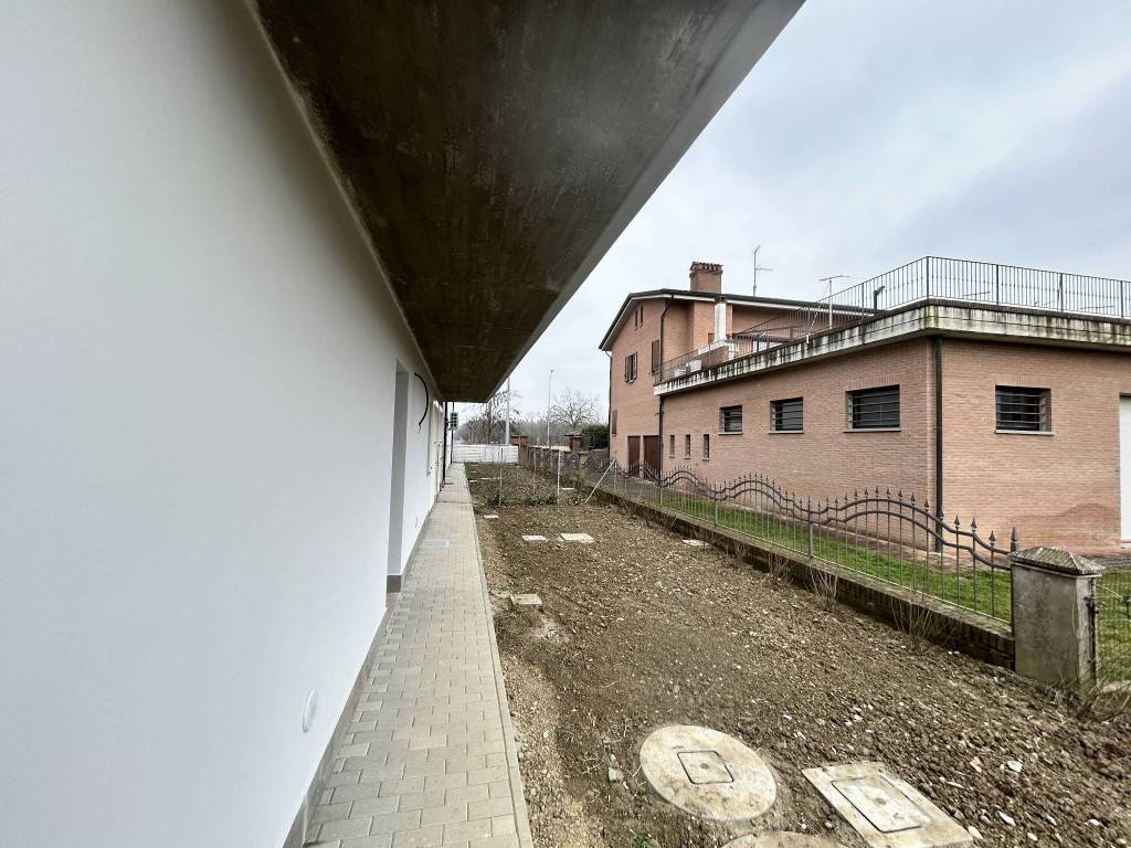Villa a Castelfranco emilia in Via Commenda, 121 - Foto 3
