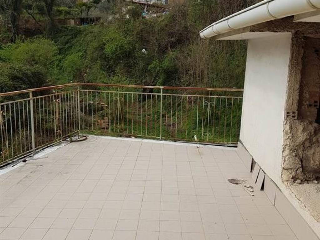 Casa indipendente a Pellezzano in Via Gigante - Foto 2
