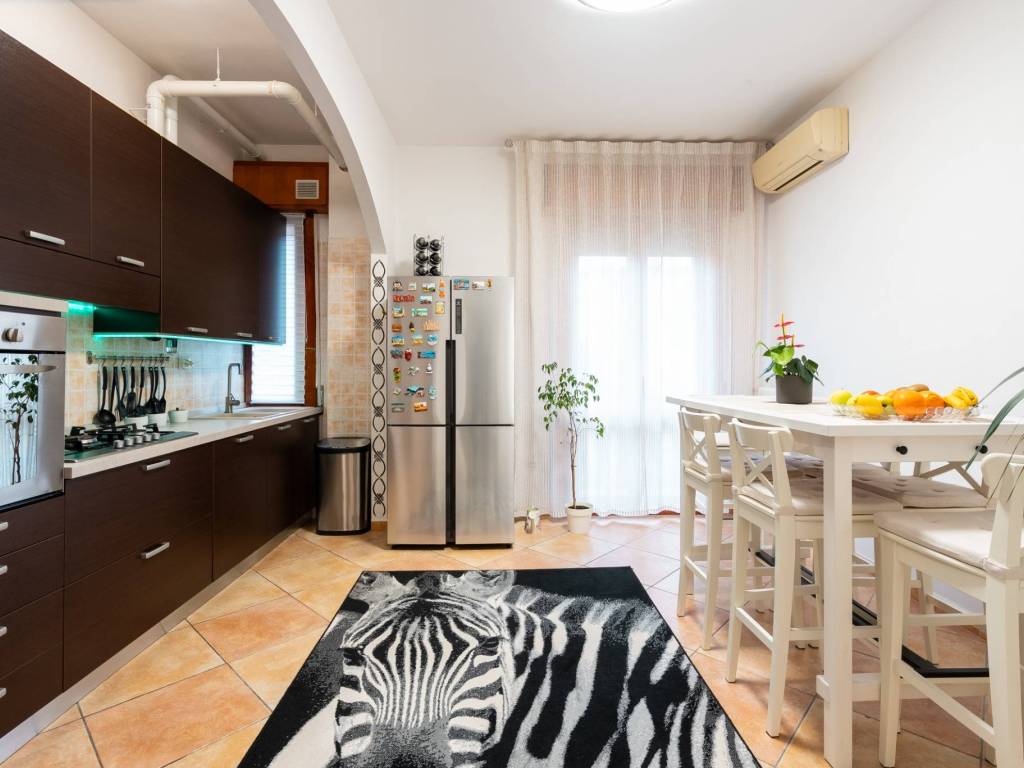 Appartamento a Modena in Via Verona, 36 - Foto 2