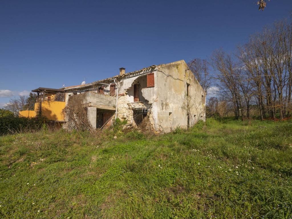 Rustico / casale a Sirolo in Via Piani d'Aspio, 9 - Foto 3