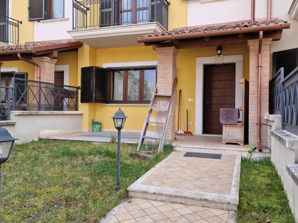 Villetta a schiera a Tagliacozzo in Via Armando Lattaro - Foto 4