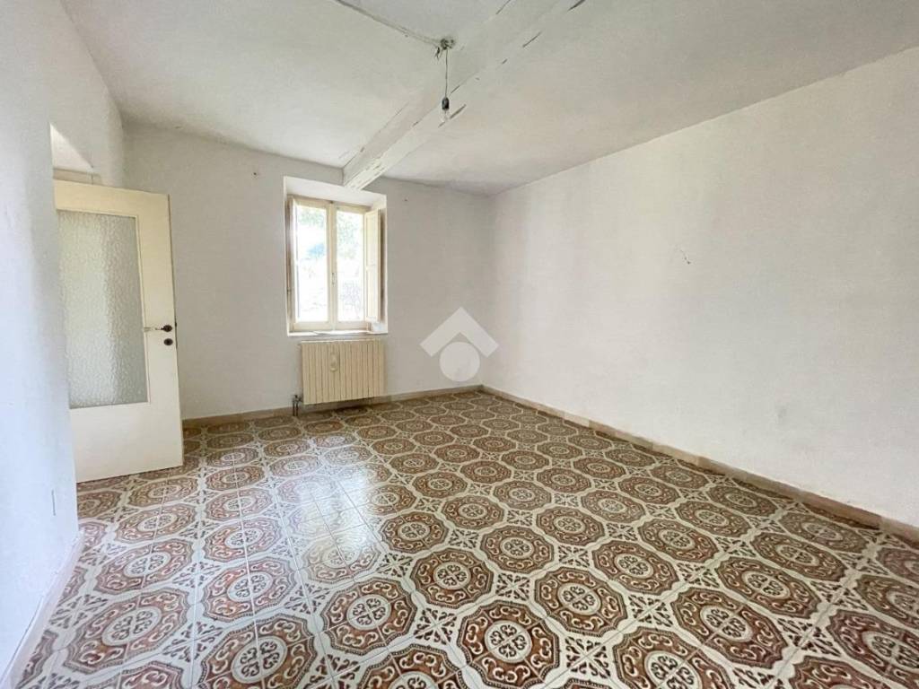 Villa a Besano in Via I. Volpi, 40 - Foto 4