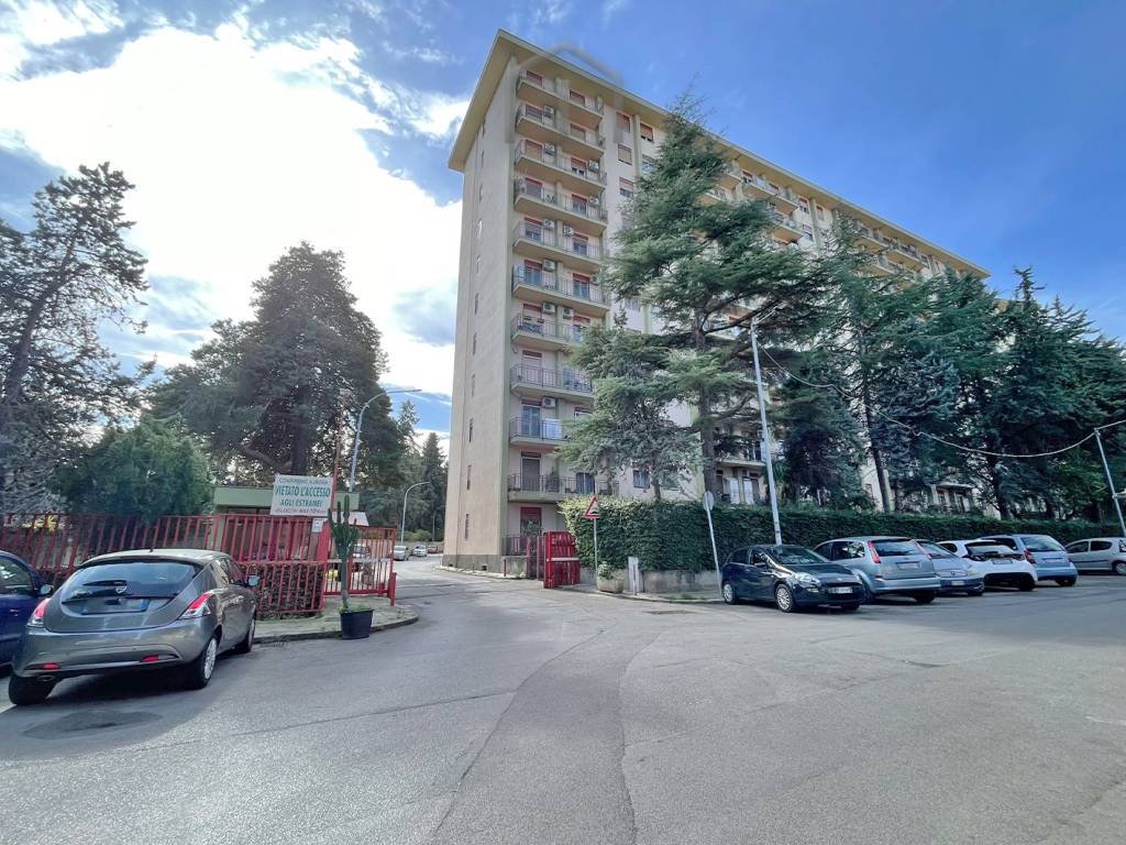 Appartamento a Palermo in Via Romualdo Salernitano - Foto 1