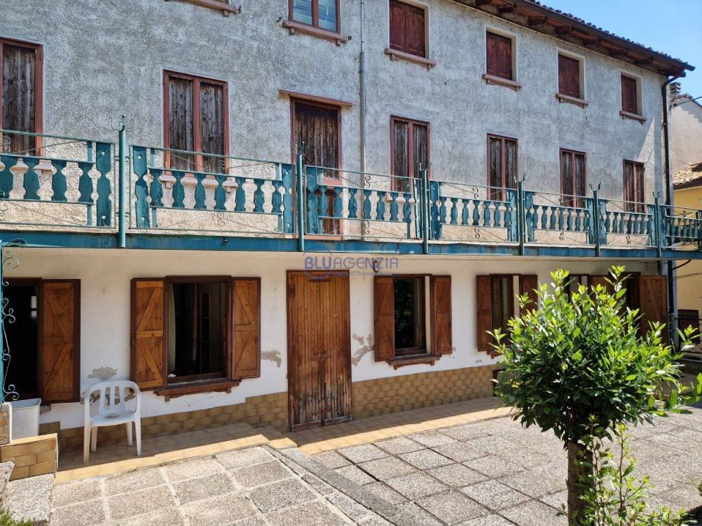 Villa a Piovene rocchette in VIA DEL MONTE, 2 - Foto 4