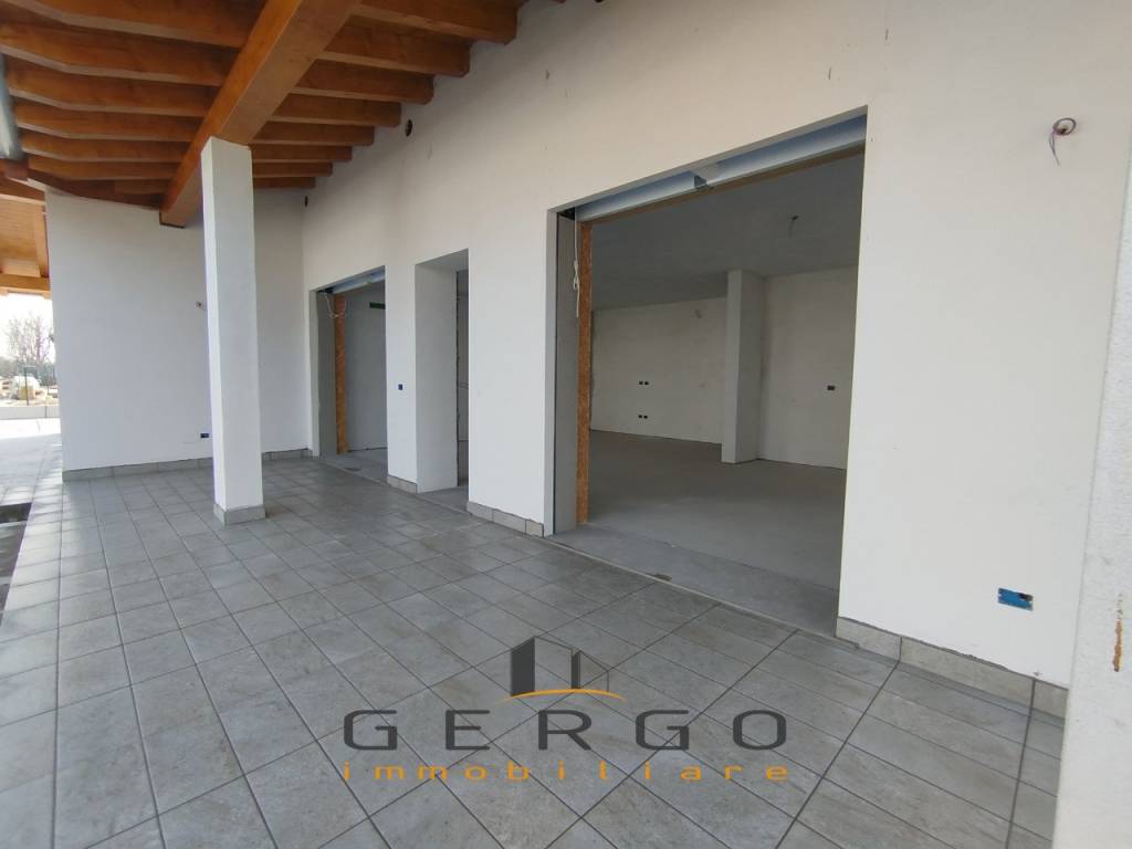 Casa indipendente a Azzano decimo in Via Centrale - Foto 4