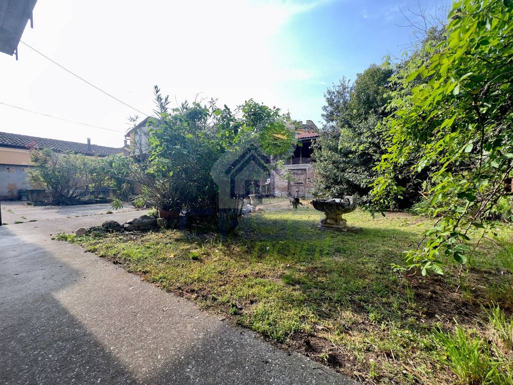 Casa indipendente a Annicco in via genala - Foto 4