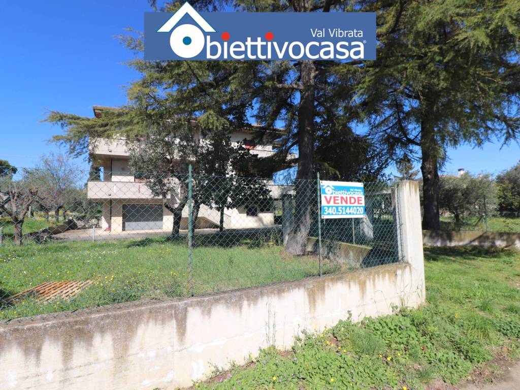 Villa a Nereto in Contrada Parignano - Foto 3