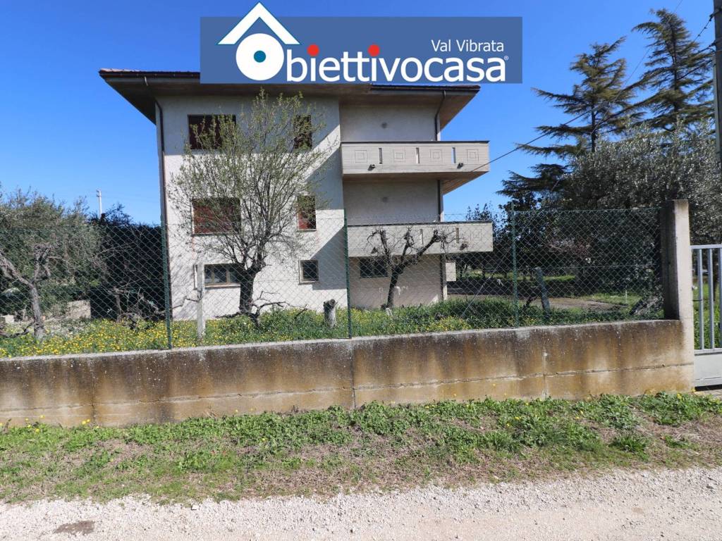Villa a Nereto in Contrada Parignano - Foto 4