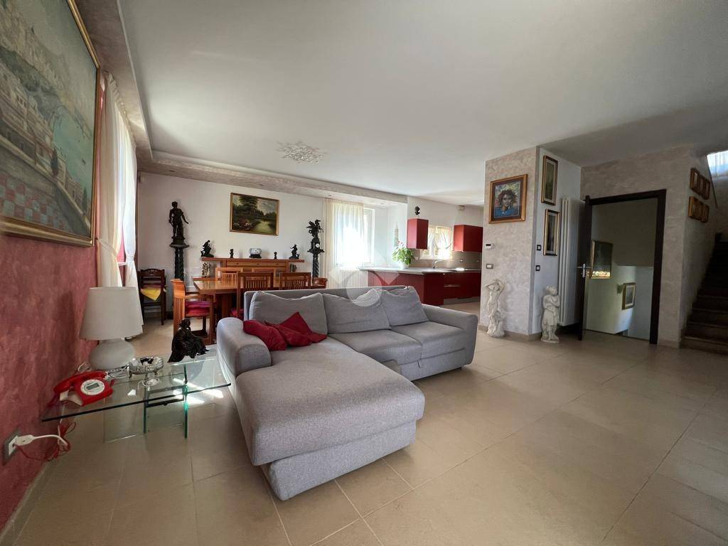 Villa a Perugia in Via Placido Rizzotto, 9 - Foto 3