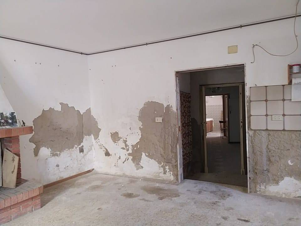 Casa indipendente a Moscufo in Via Roma - Foto 3