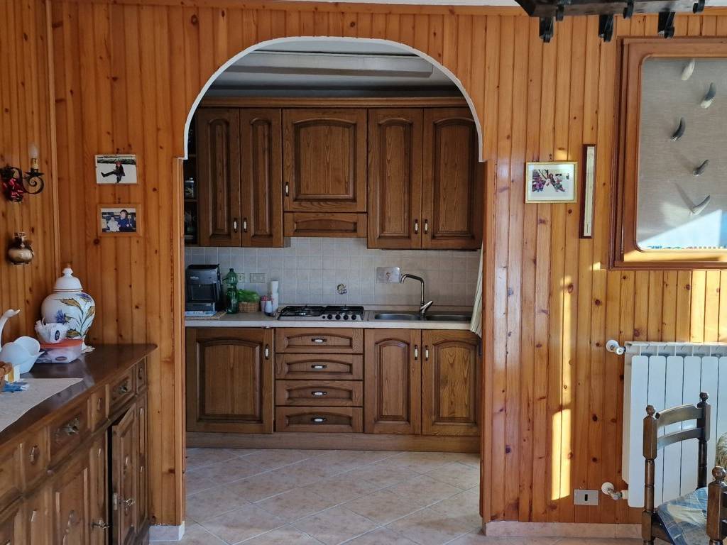 Casa indipendente a Sante marie in Via della Resistenza - Foto 4