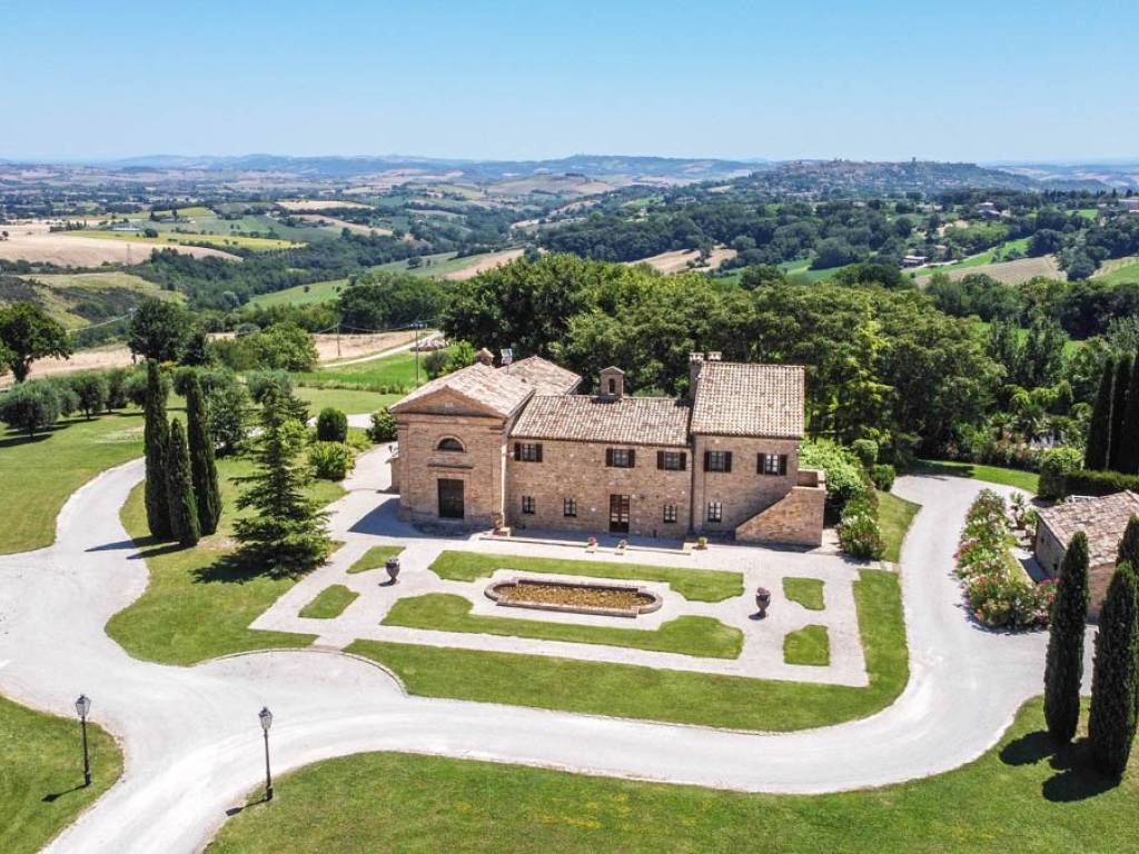 Villa a Treia in Contrada San Lorenzo - Foto 2