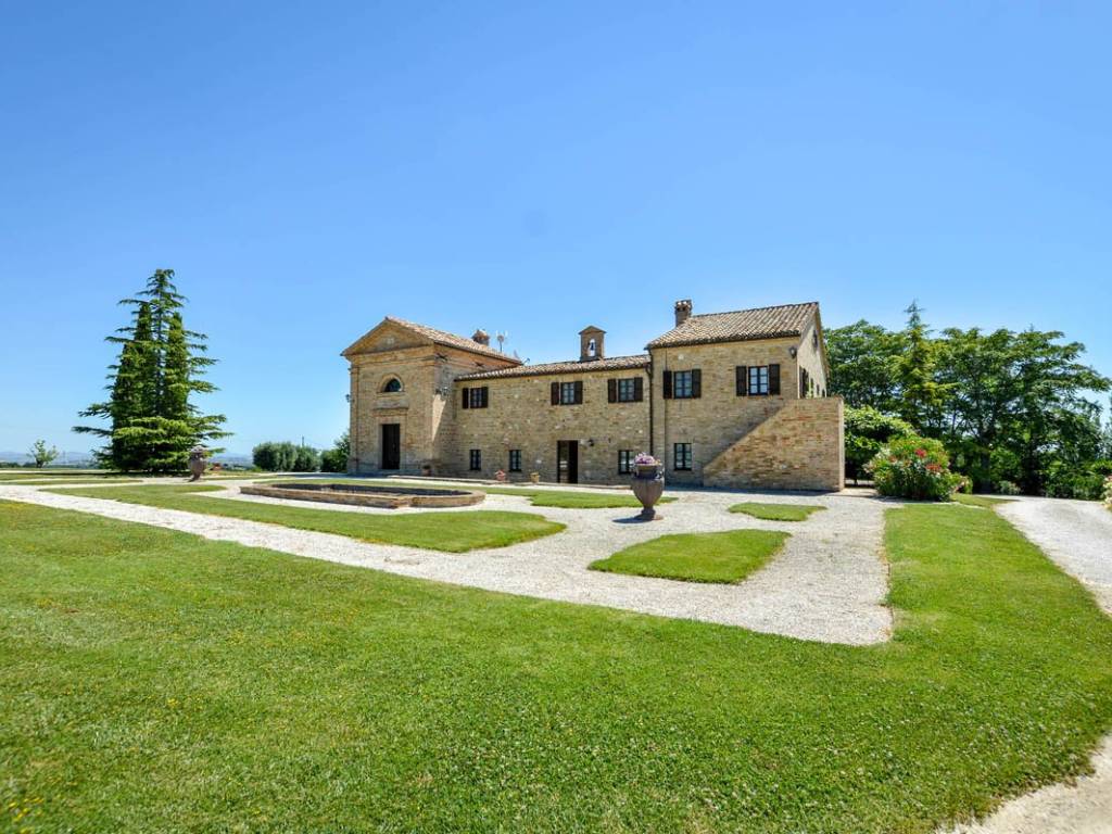 Villa a Treia in Contrada San Lorenzo - Foto 4