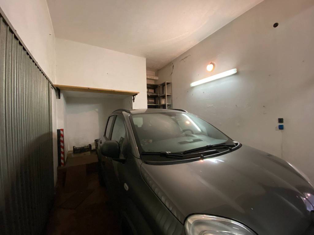 Box / garage a Genova in Corso Ferdinando Magellano - Foto 5