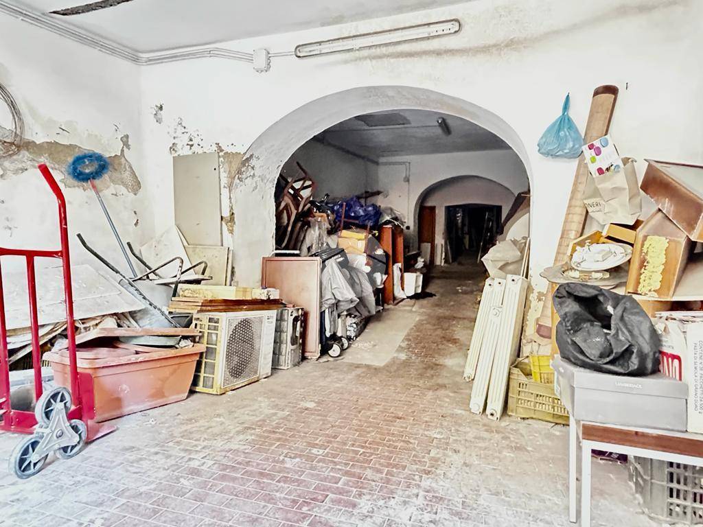Immobile a Napoli in Via Alessandro de Meo, 2 - Foto 3