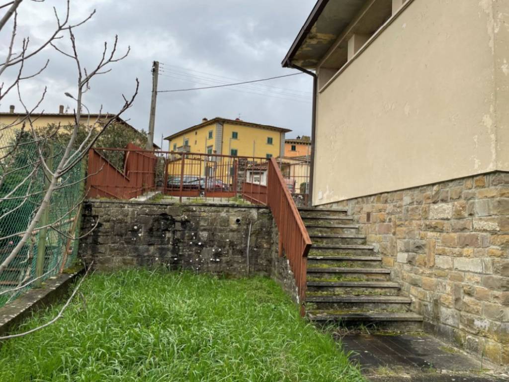 Immobile a Laterina pergine valdarno in Via Dante Alighieri, 12 - Foto 2