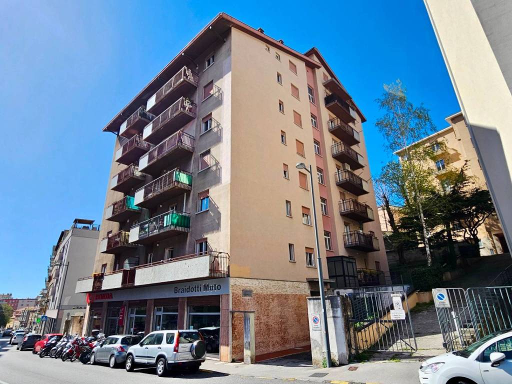 Appartamento a Trieste in Via Fabio Severo, 138 - Foto 2