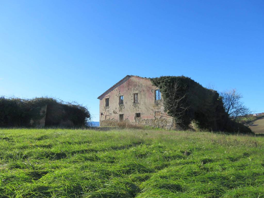 Rustico / casale a Treia in Contrada Santa Maria in Piana - Foto 4