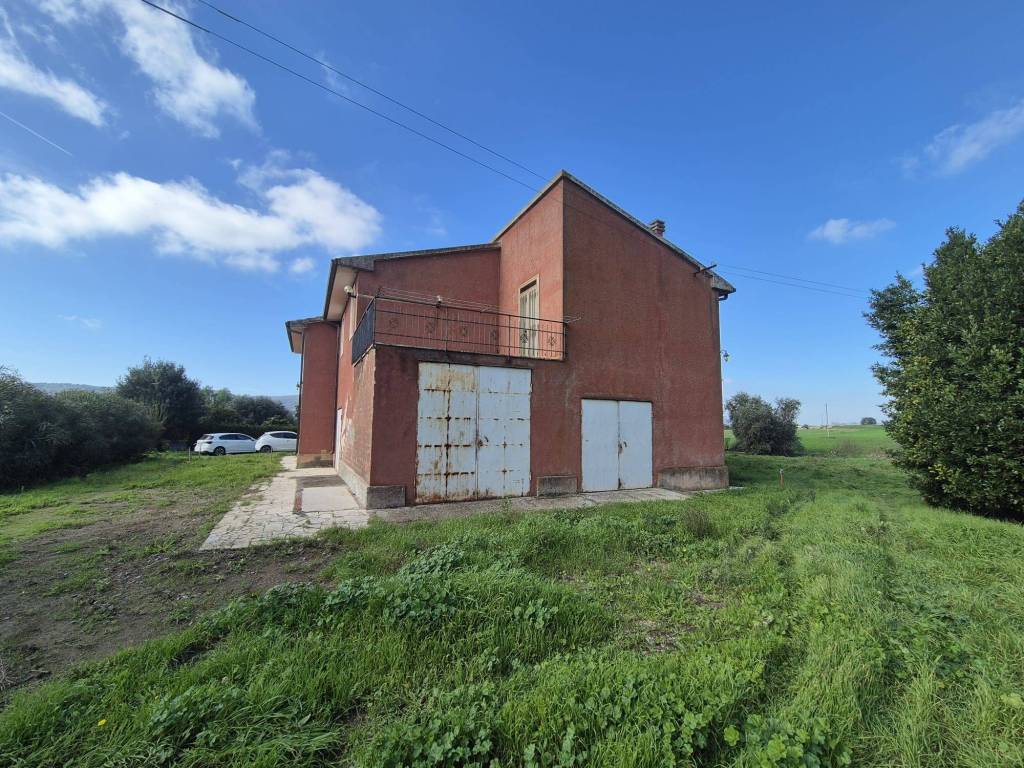 Rustico / casale a Orbetello in Strada Statale Aurelia, 272 - Foto 3