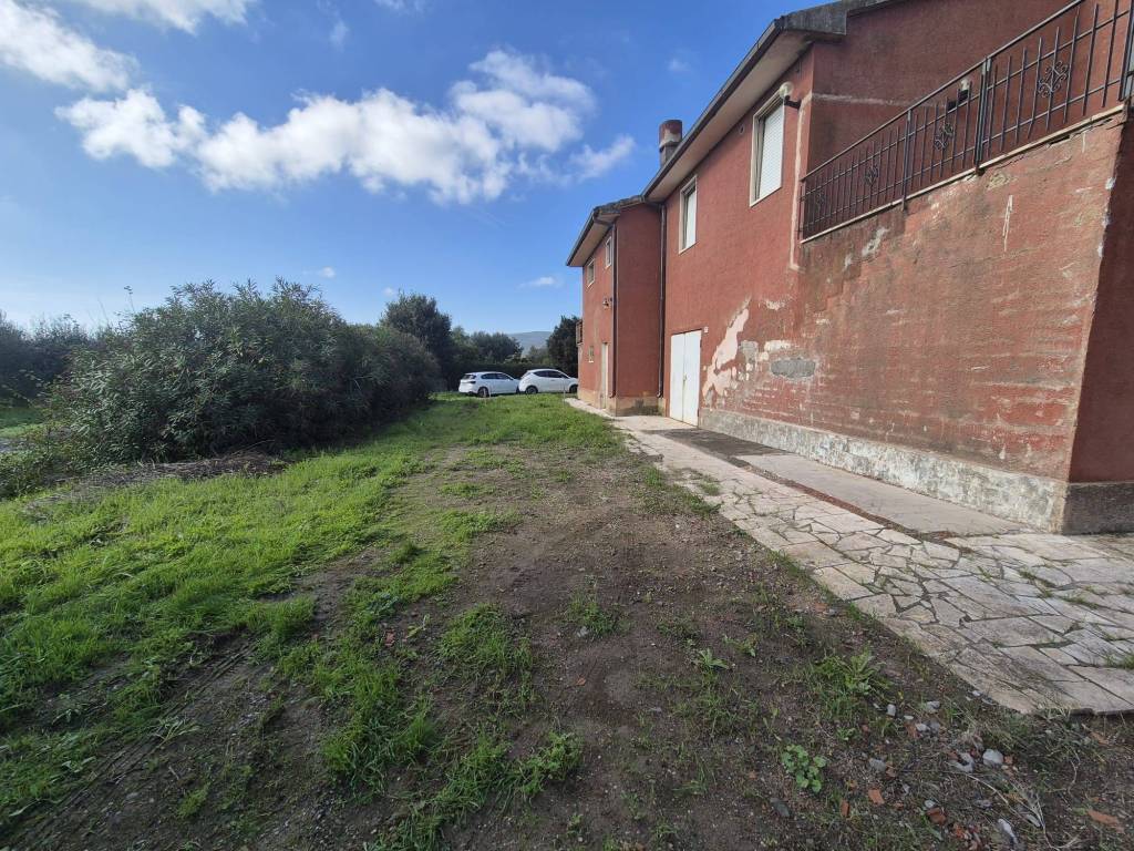 Rustico / casale a Orbetello in Strada Statale Aurelia, 272 - Foto 5