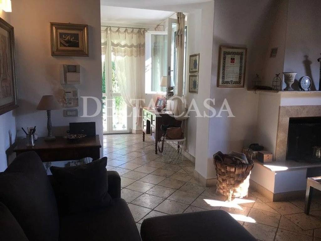 Villa a Camaiore in Via G. Marconi, 96 - Foto 3