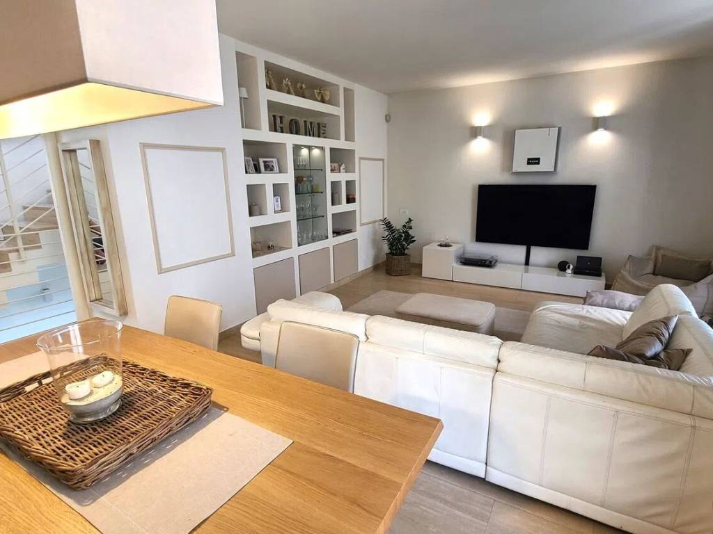 Villa a Pietrasanta in Via Umbria S.N.C. - Foto 2