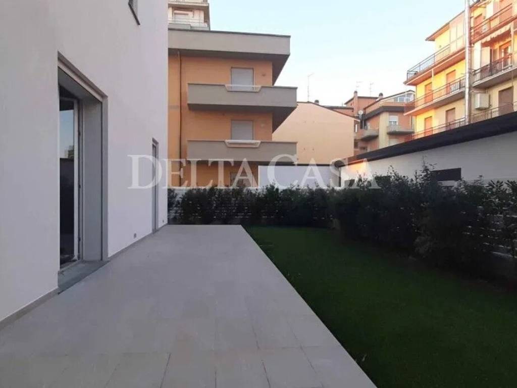 Appartamento a Camaiore in Via Bruno Buozzi - Foto 2