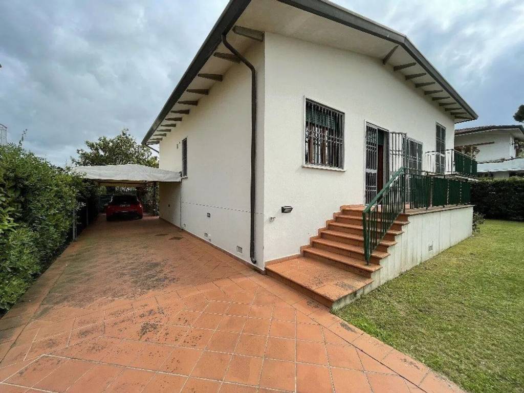 Villa a Pietrasanta in Via Leonardo Da Vinci, 175 - Foto 5