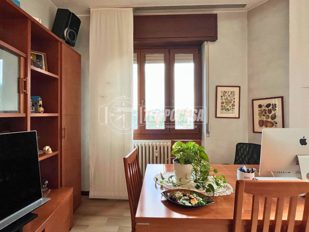 Appartamento a Usmate velate in Viale Lombardia 26 - Foto 4
