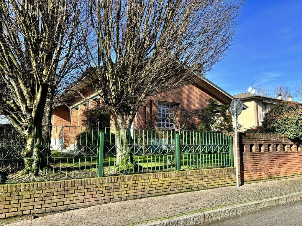 Villa a Zeccone in Via della Resistenza - Foto 3