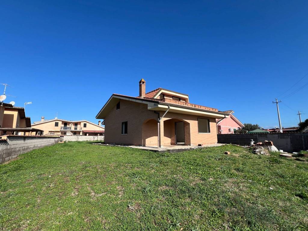 Villa a Ardea in Via Solferino, 8 - Foto 3